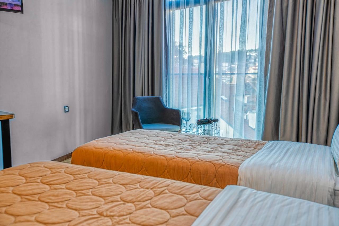 Hotel Nova Riviera Охрид Екстериор снимка