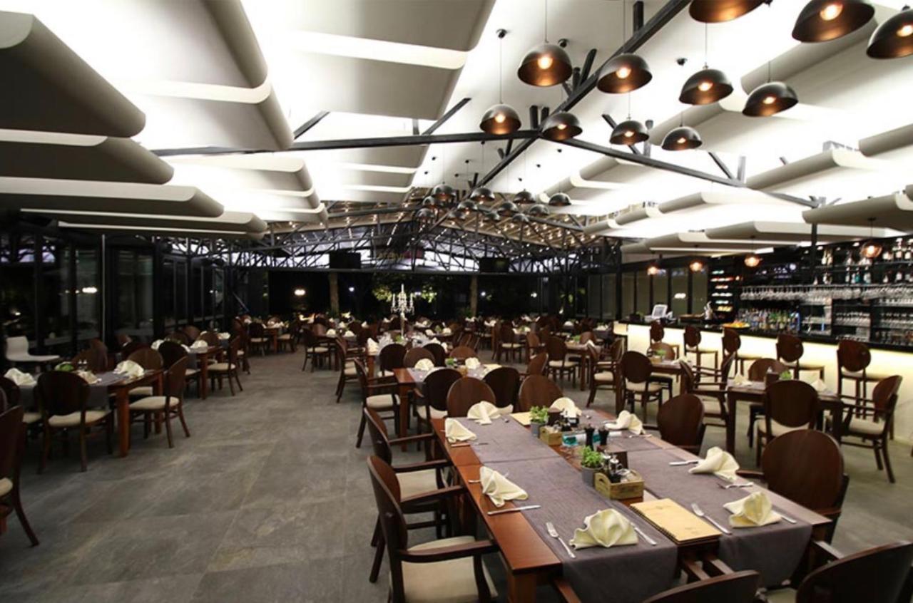 Hotel Nova Riviera Охрид Екстериор снимка
